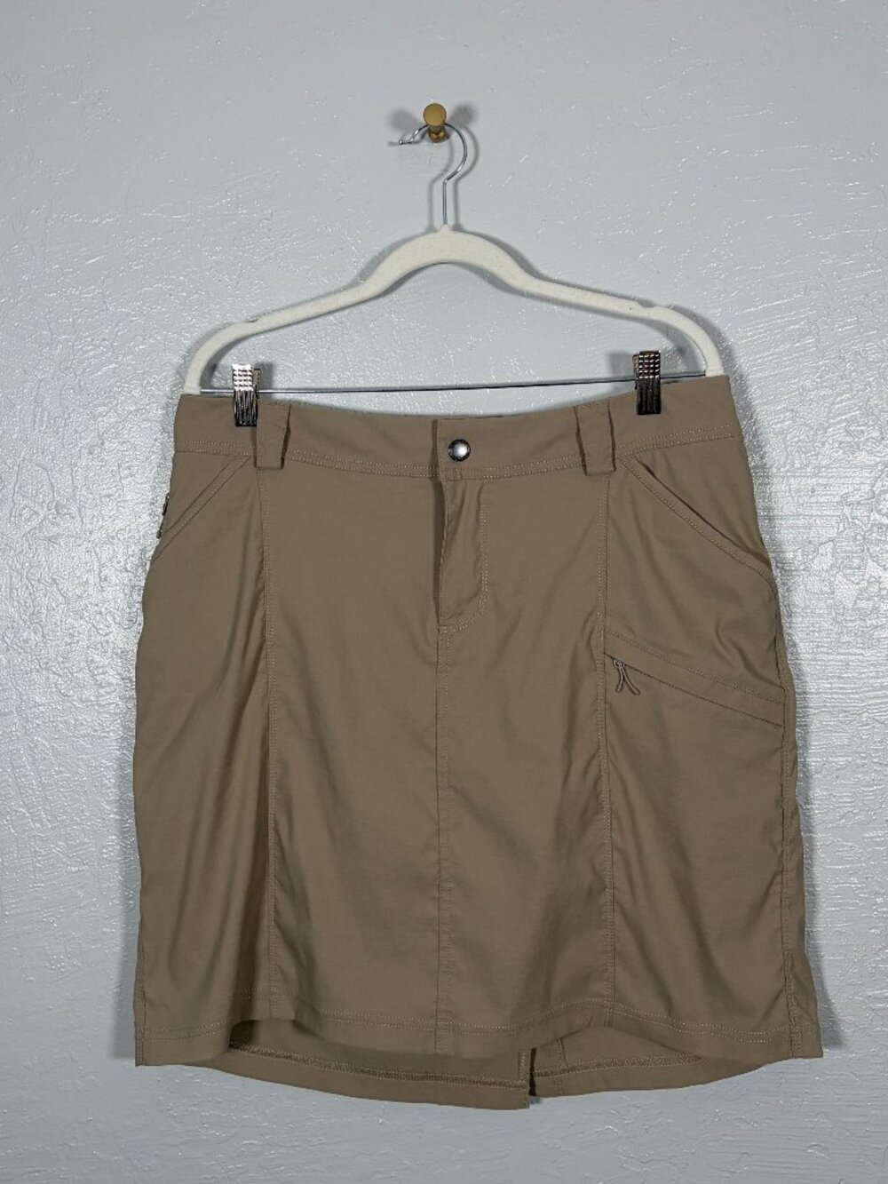 Duluth Trading Women 14 Tan Dry on the Fly Skort Skirt Pockets Gorpcore Granola